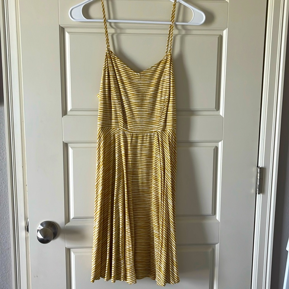 Old Navy sundress mustard yellow stripes, size xs
